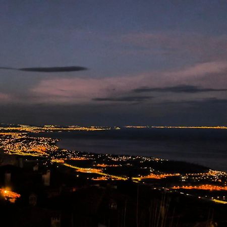 Enastron Guesthouse Palaios Panteleimonas Exteriér fotografie