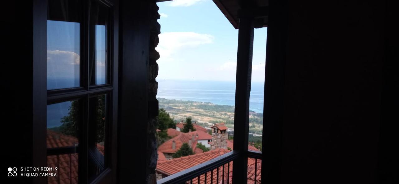 Enastron Guesthouse Palaios Panteleimonas Exteriér fotografie